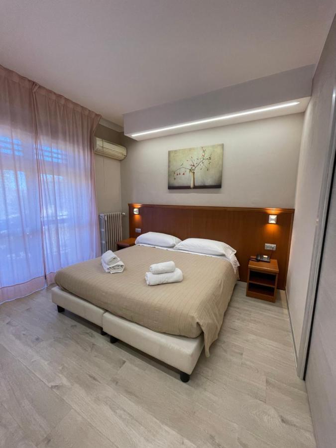 Hotel & Apartments Rinaldo 博尔戈马内罗 外观 照片