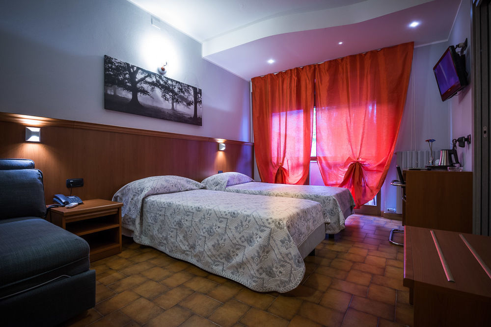Hotel & Apartments Rinaldo 博尔戈马内罗 外观 照片
